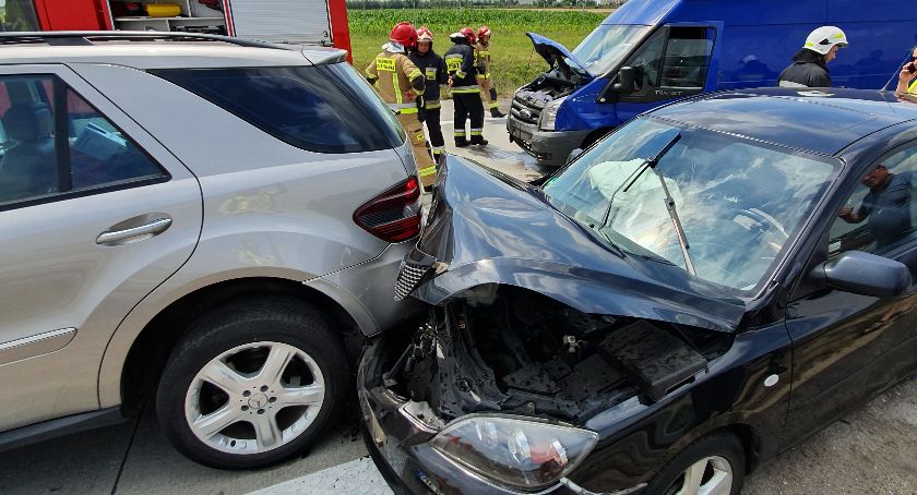 Zderzenie trzech aut na A4