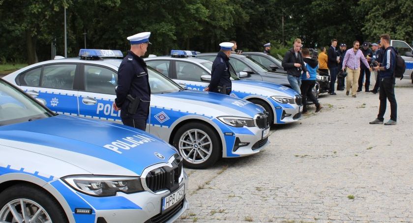 Nowe samochody dla dolnośląskiej policji