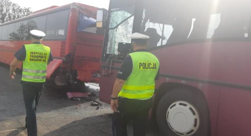 Zderzenie dwóch autobusów pracowniczych. Rannych 27 osób.