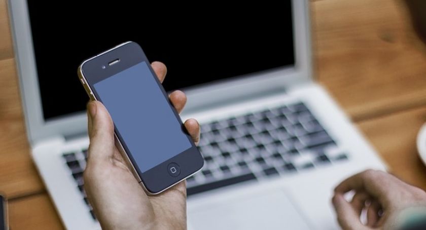 Robisz zakupy w Internecie? Uważaj na oszustów