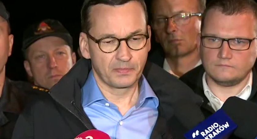 Premier w Zakopanem: Niektóre poszkodowane osoby są w bardzo ciężkim stanie. W sumie jest ich ponad 100
