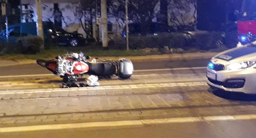 Na ulicy Pomorskiej przewrócił się motocyklista