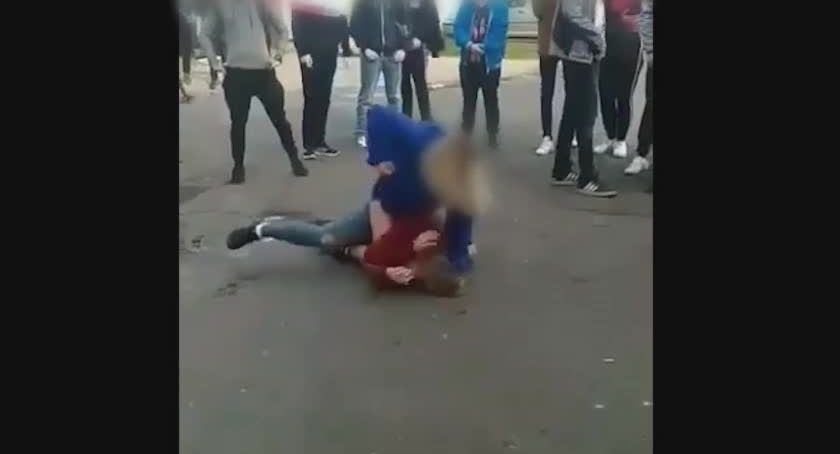 Brutalna bójka nastolatek. „Dziewczyny są teraz bardziej agresywne od chłopców”