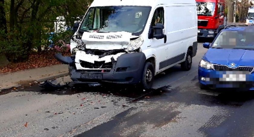 Wypadek busa z ciężarówką