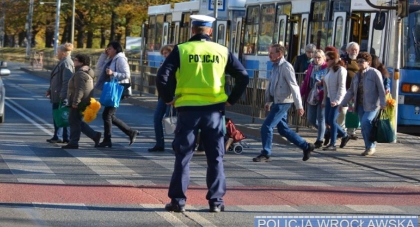 Zadbajmy wspólnie o bezpieczeństwo w okresie Wszystkich Świętych