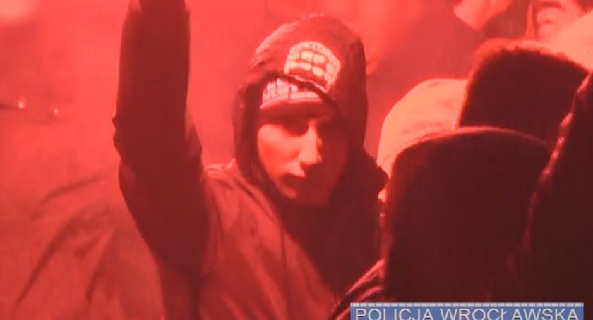 Publikujemy wizerunki kolejnych 10 osób podejrzewanych o naruszenie prawa podczas wrocławskiego marszu