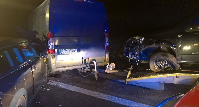 Wypadek na krajowej piątce przed zjazdem na autostradę A4