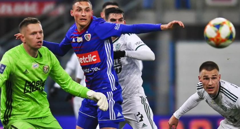 Śląsk Wrocław upokorzył Piasta Gliwice, wygrywając 3:0 na wyjeździe