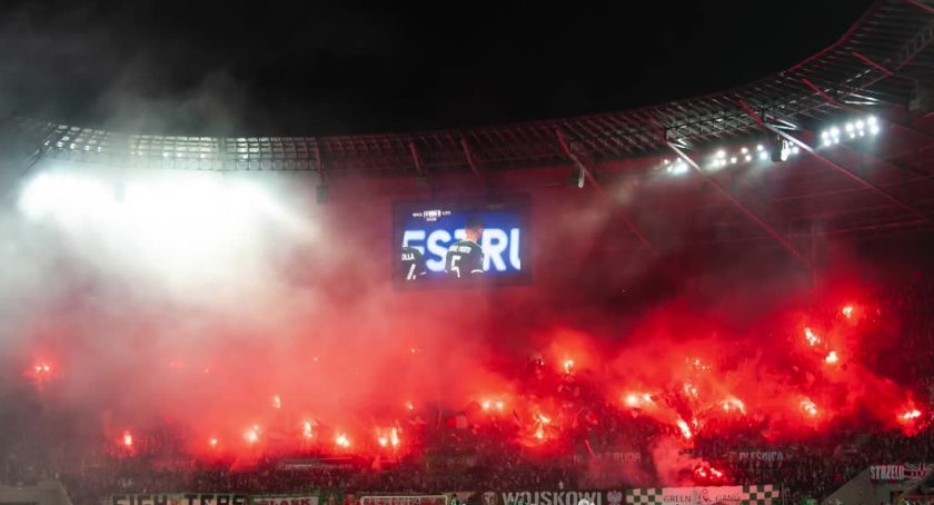 Fajerwerki na meczu Śląska z Legią. Klub czekają wysokie kary