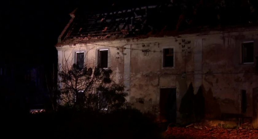 20 jednostek straży pożarnej walczyło z pożarem domu w Grzegorzowie na Dolnym Śląsku.