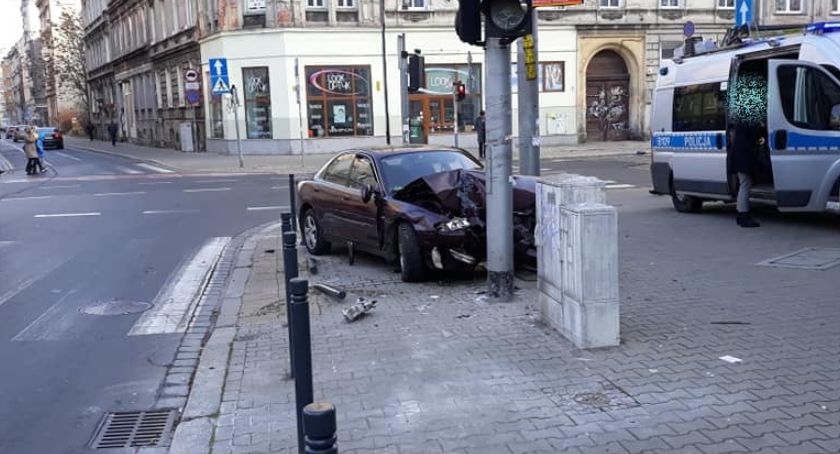 Pijany kierowca szalał na Przedmieściu Oławskim