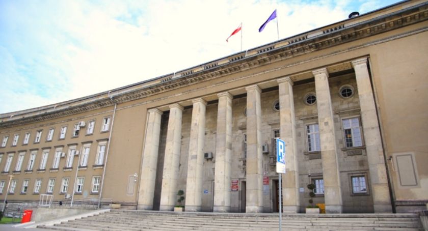 Ewakuacja w Urzędzie Wojewódzkim