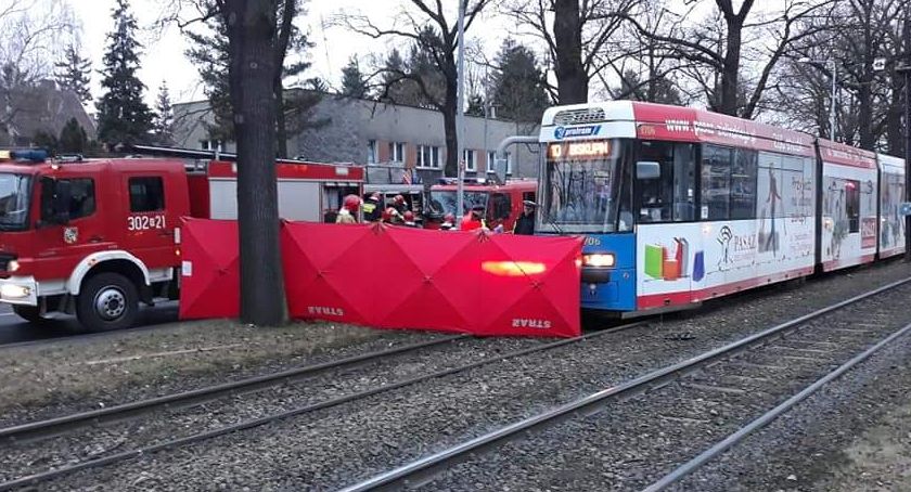 Potrącony przez tramwaj na ul. Olszewskiego