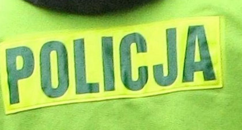 Kierowca ciężarówki zatrzymany przez policjantów. Posiadał w swoim pojeździe urządzenie zakłócające tachograf