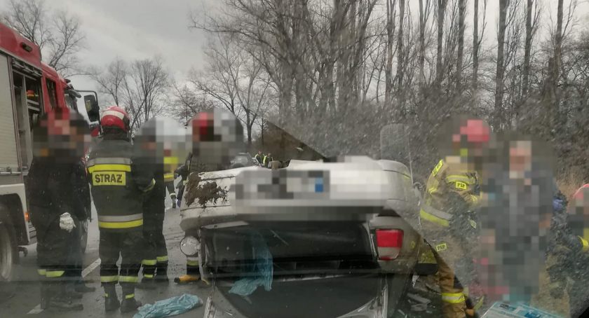 Dachowanie Opla na trasie Strzelin-Ludów Polski