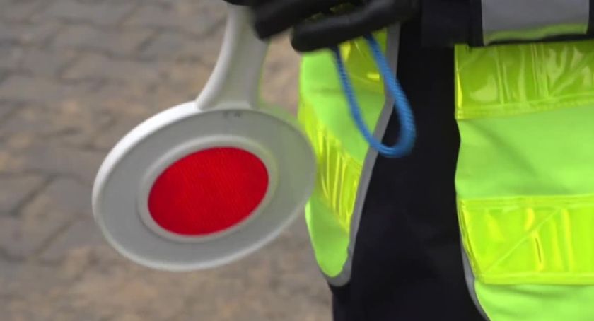 Bezpieczne ferie na drogach. Wzmożone kontrole policji w ostatni dzień zimowej przerwy