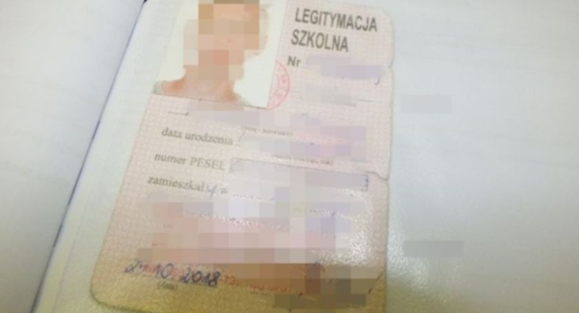 Chciał być starszy, więc przerobił szkolną legitymację