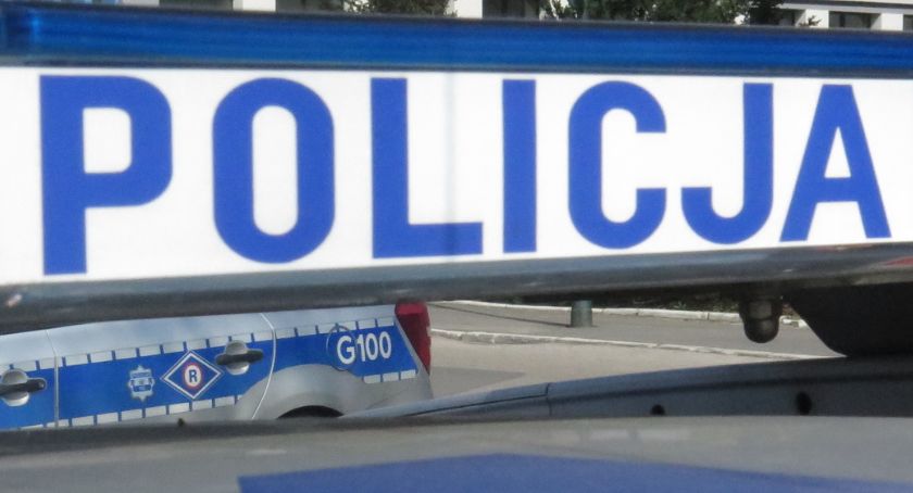Mężczyzna pchnięty nożem uratowany przez policjantów