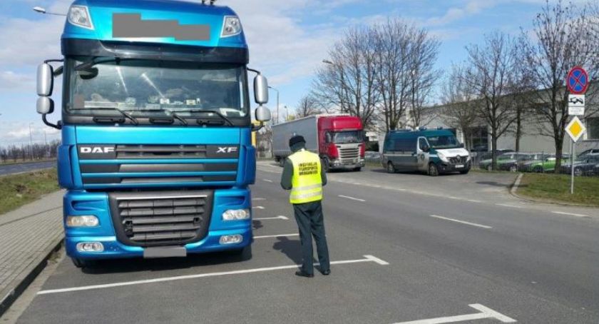 Areszt dla kierowcy ciężarówki za stosowanie wyłącznika tachografu
