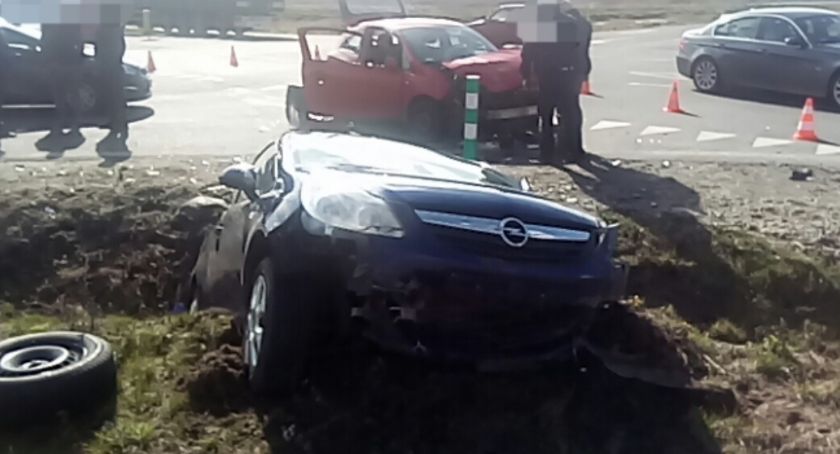 Wypadek na obwodnicy Miękini. Poszkodowana jedna osoba