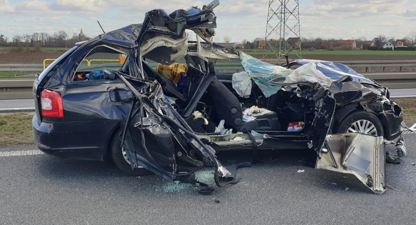 Kobieta w ciężkim stanie. Wypadek na autostradzie A4