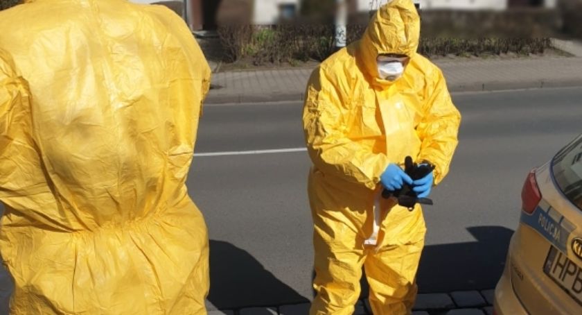 Działania wrocławskich policjantów w stanie zagrożenia epidemicznego