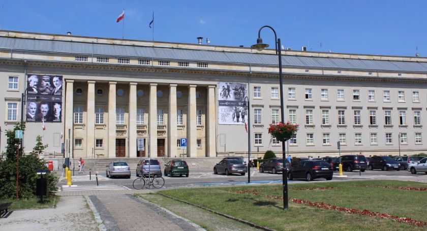 Brak możliwości odbioru paszportów oraz kart pobytu - informacja dla Klientów