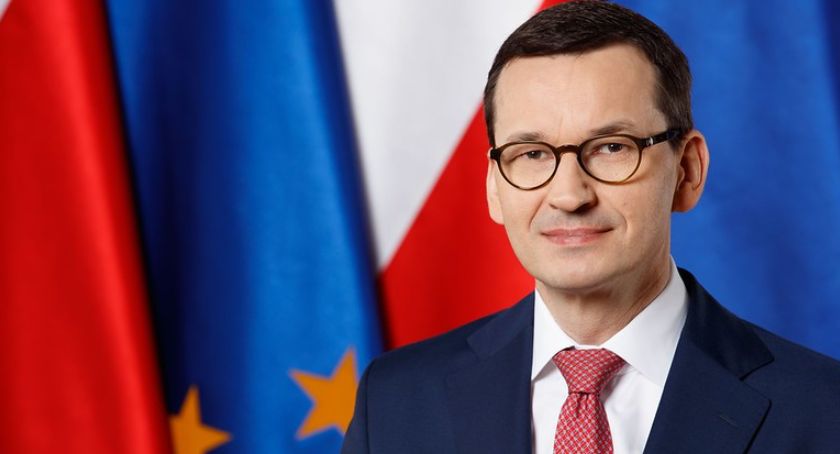 Nowe obostrzenia w związku pandemią koronawirusa w Polsce  