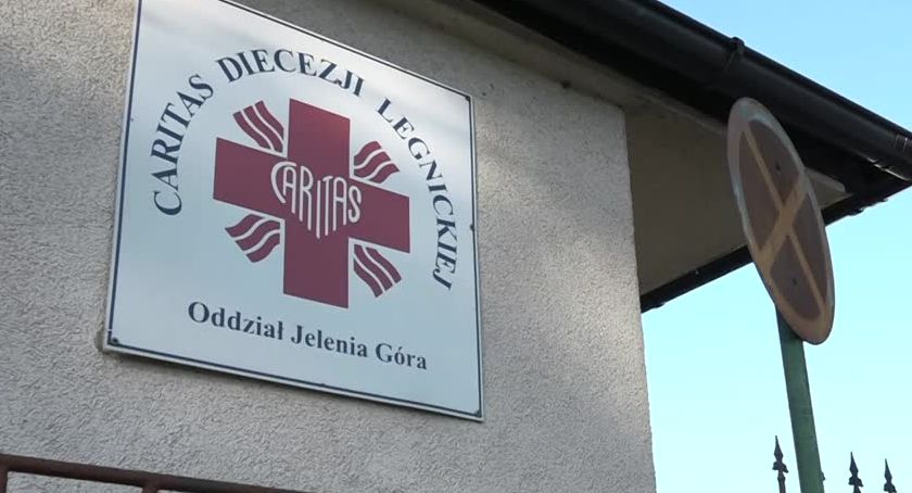 Zaledwie troje opiekunów w domu opieki Caritas w Jeleniej Górze. Placówka prosi o pomoc