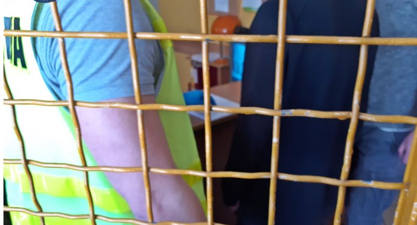 Wychodził ze sklepów nie płacąc za zakupy