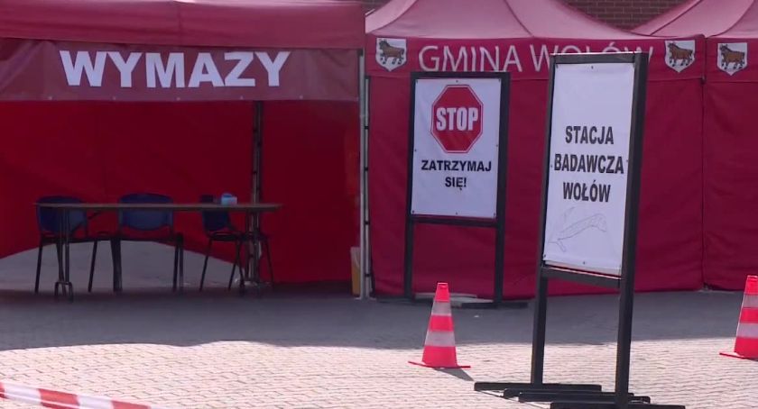Test na koronawirusa w kilka minut, bez wysiadania z samochodu. Pierwszy mobilny punkt pobierania wymazów na Dolnym Śląsku
