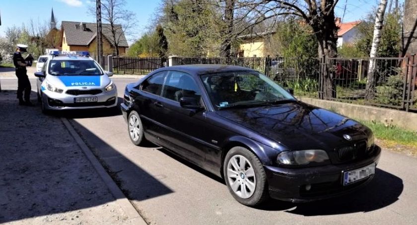 Policjant w drodze do służby zatrzymał kierowcę, który miał ponad 3.3 promila alkoholu w organizmie