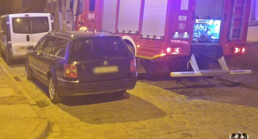 Zrobił popielniczkę z wytłaczanki na jajka – wzniecił tym samym pożar w kamienicy