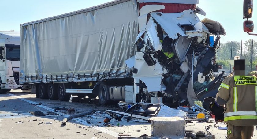 Tragiczny wypadek ciężarówek na A4