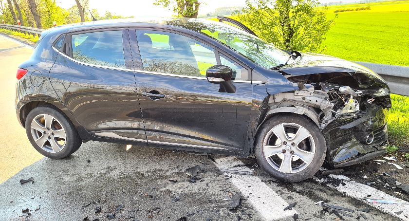 Wypadek na zjeździe z autostrady A4 w Kostomłotach