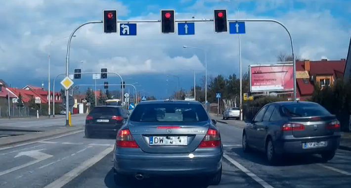 Świąteczny pirat drogowy – WIDEO