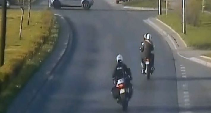 Pościg za motocyklistą -WIDEO