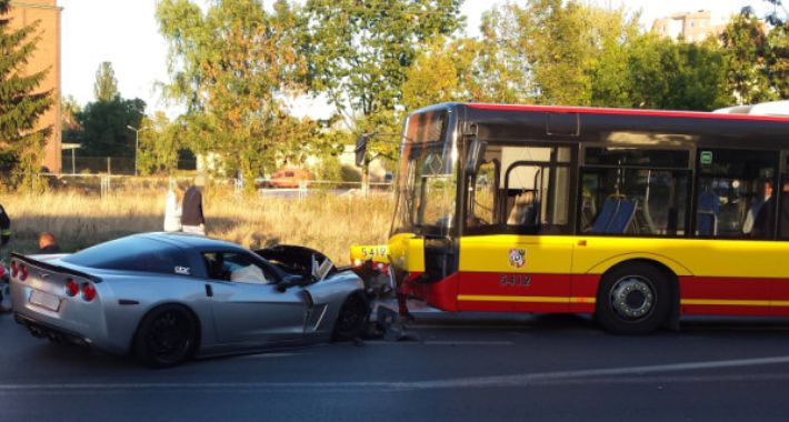 Corvetta kontra autobus MPK