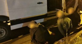 Dzięki czujności jednego z mieszkańców na Nadodrzu zatrzymano trzech złodziei katalizatorów tuż po dokonanej kradzieży
