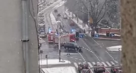 Wypadek z udziałem nieoznakowanego radiowozu na skrz&hellip;