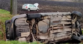 Wypadek z udziałem dwóch pojazdów osobowych w gminie Żórawina. Poszkodowana została jedna osoba