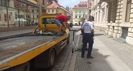 Zgłoś miejsca, w których użytkownicy często źle park…