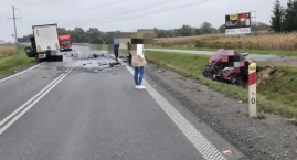 Koszmarny wypadek na WOW. Kierowca osobówki przetran…