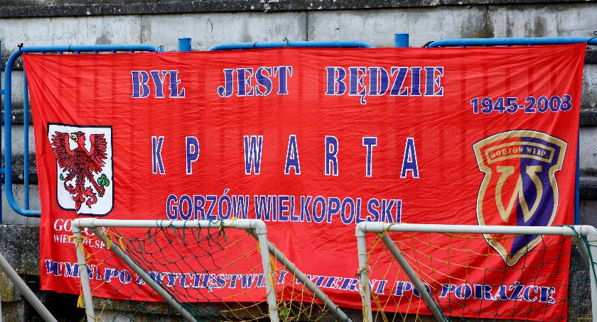 Końcówka sparingów, żużlowe derby i pierwsze decyzje w Grizzlies