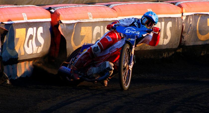 Worki medali, wniosków po testach i pamięci zmarłych