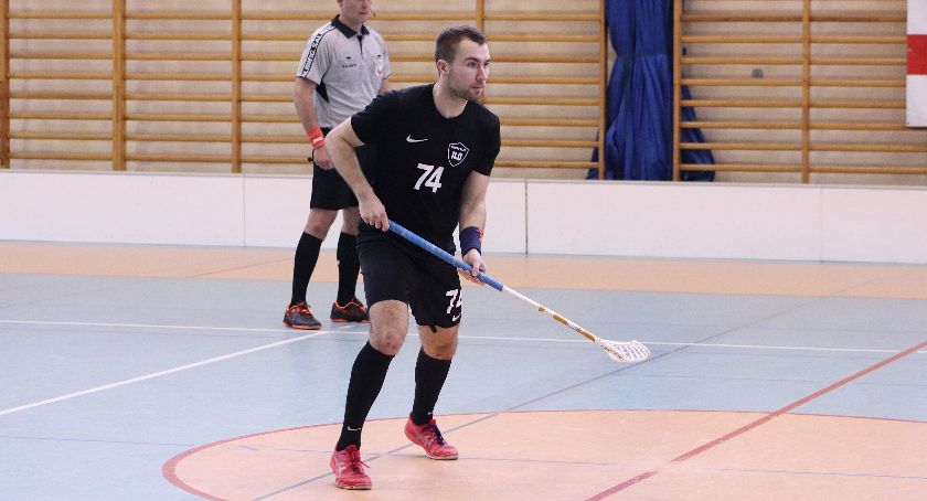 Hit dla I LO UKS Floorball. Weekend pół na pół