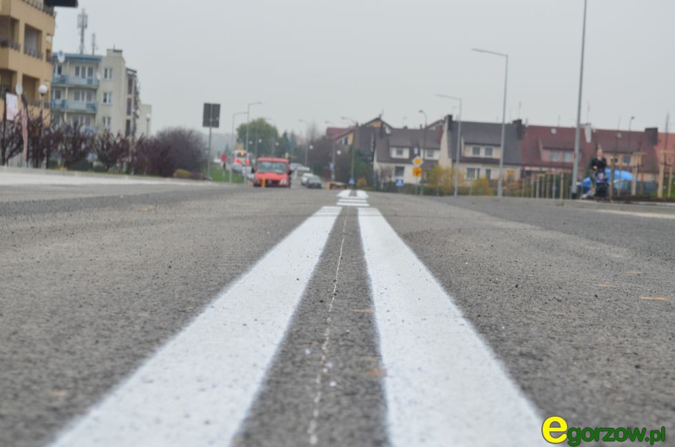 Funkcjonariusze dbają o bezpieczeństwo kierowców na drogach