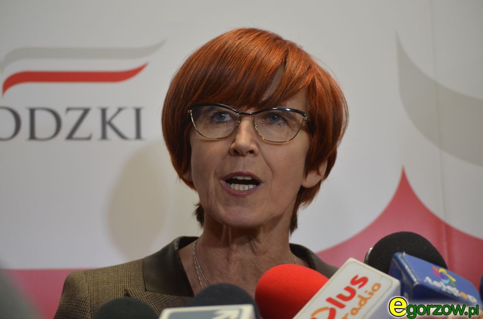 Minister Elżbieta Rafalska osobowością roku 2016 wg Gazety Bankowej