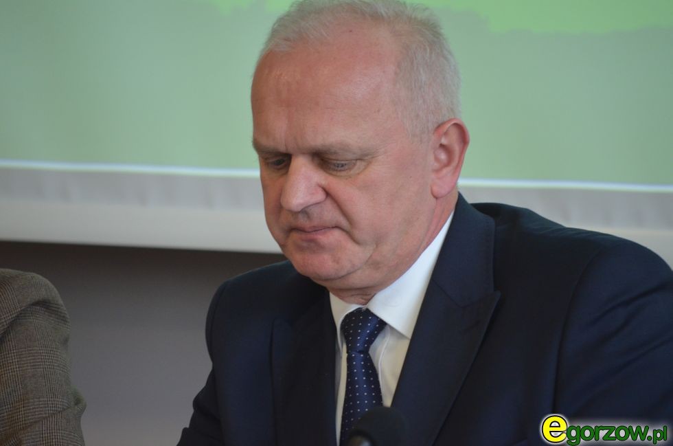Wojewoda na obchodach 1050-lecia chrztu Polski