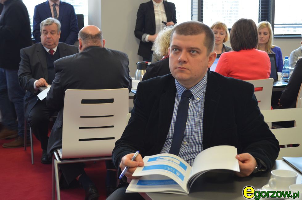 Prezydent Jacek Wójcicki o polityce kadrowej w urzędzie miasta